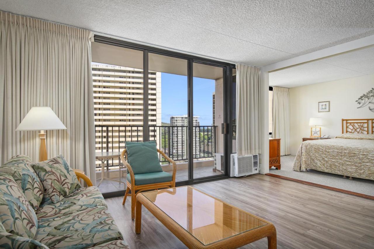 Aparthotel Aston At The Waikiki Banyan Honolulu Exterior foto