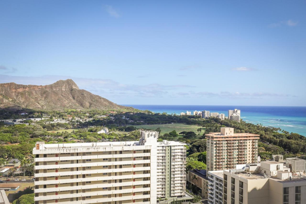 Aparthotel Aston At The Waikiki Banyan Honolulu Exterior foto