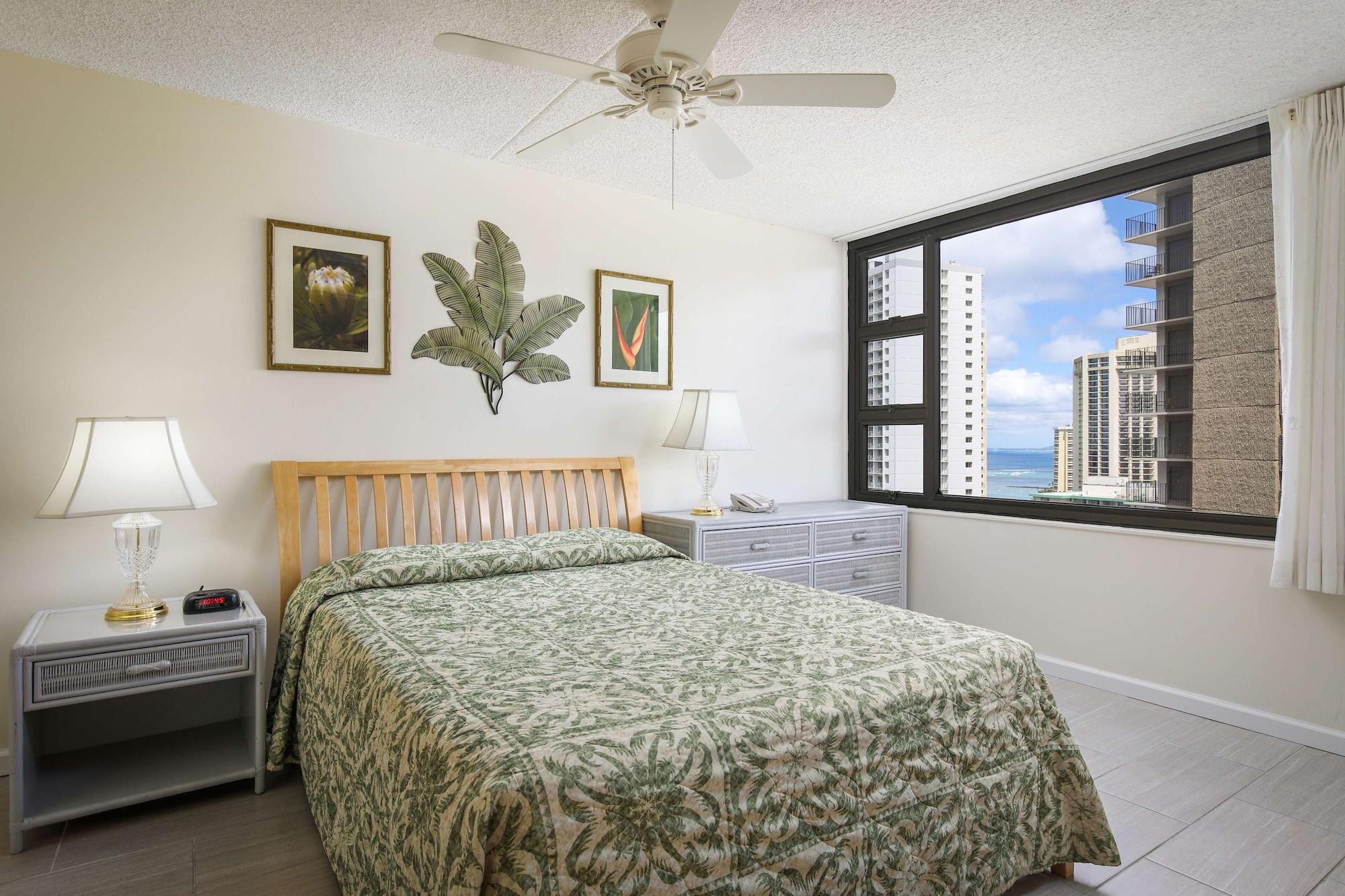 Aparthotel Aston At The Waikiki Banyan Honolulu Exterior foto